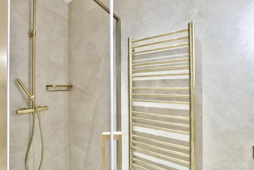 Sublime Studio Refait A Neuf Paris Exterior photo